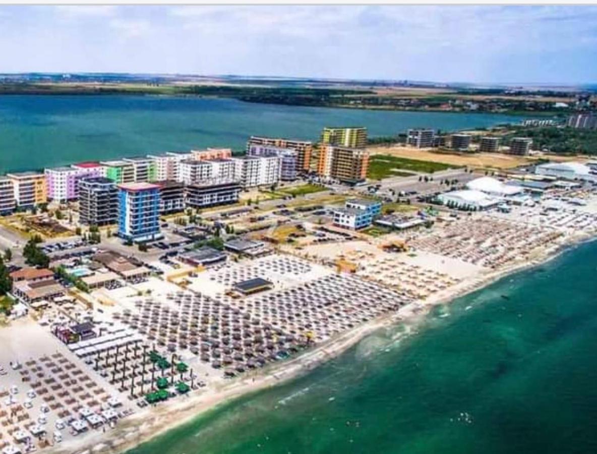 Alina Lake View Apartment Mamaia Exterior photo